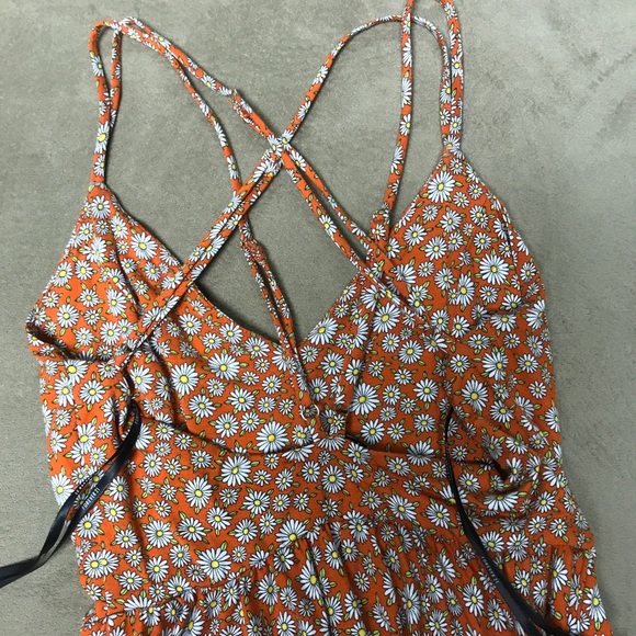 Romper - Picture 2 of 4